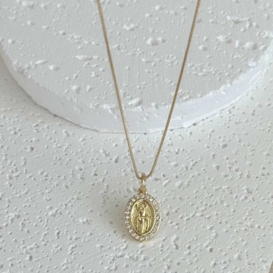 Cadena Fina Virgen con Circones