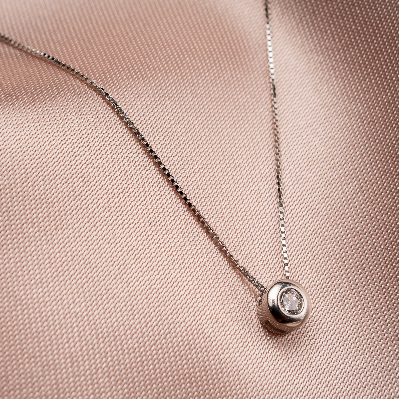 Collar Punto de Luz Plata Italiana Baño de Rodio