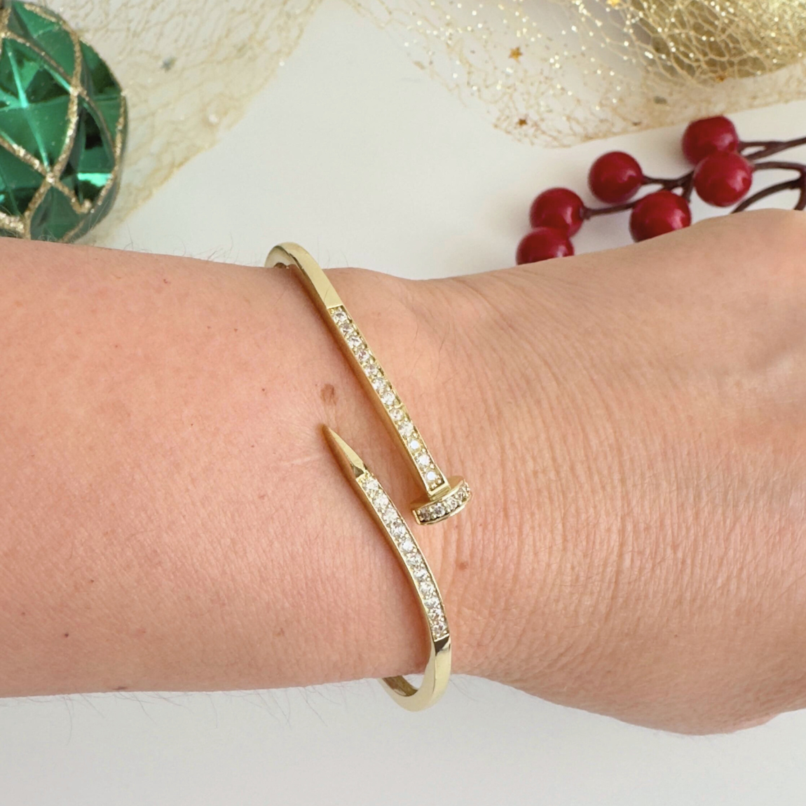 Brazalete Clavo con Circones