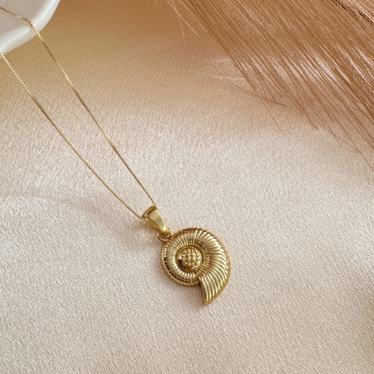 Collar Caracola Dorada