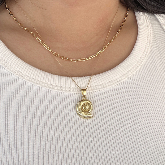 Collar Caracola Dorada