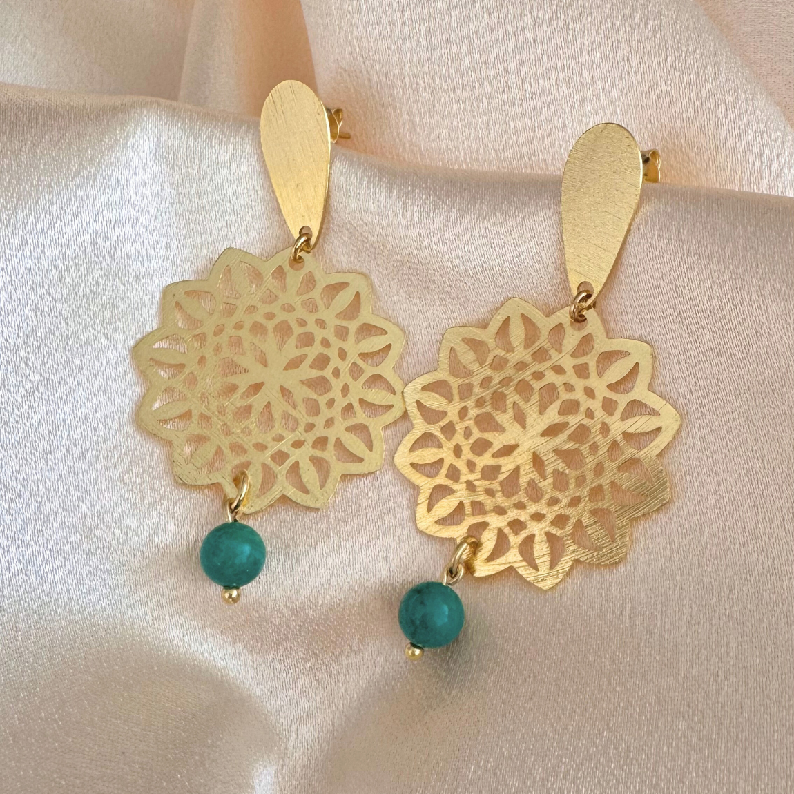 Aros Mandala con piedra verde