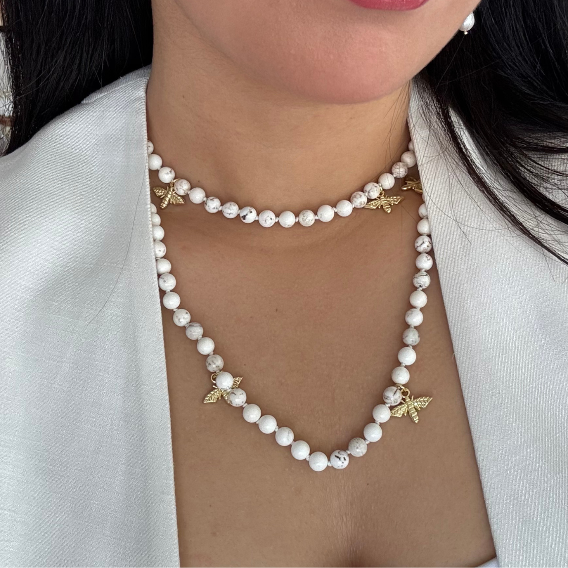 Collar Howlita Blanca Abejitas