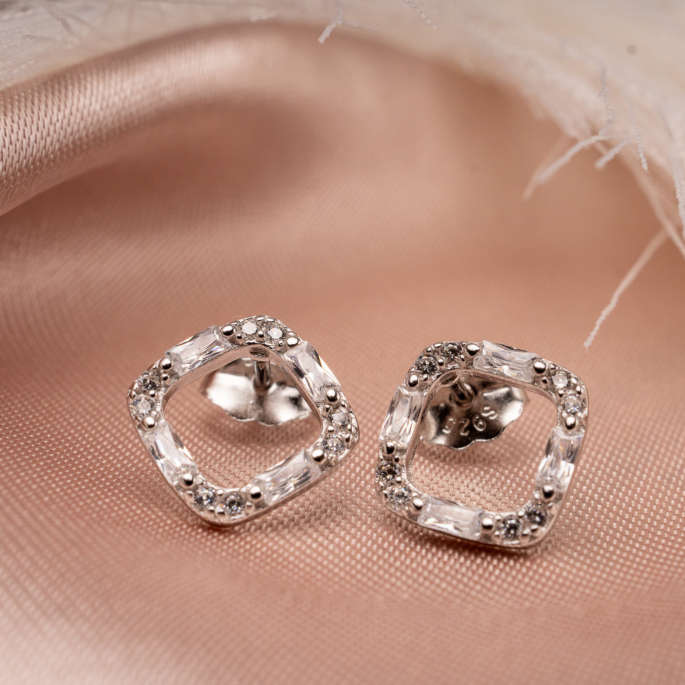 Aros Cuadrados Plata Italiana con Circones
